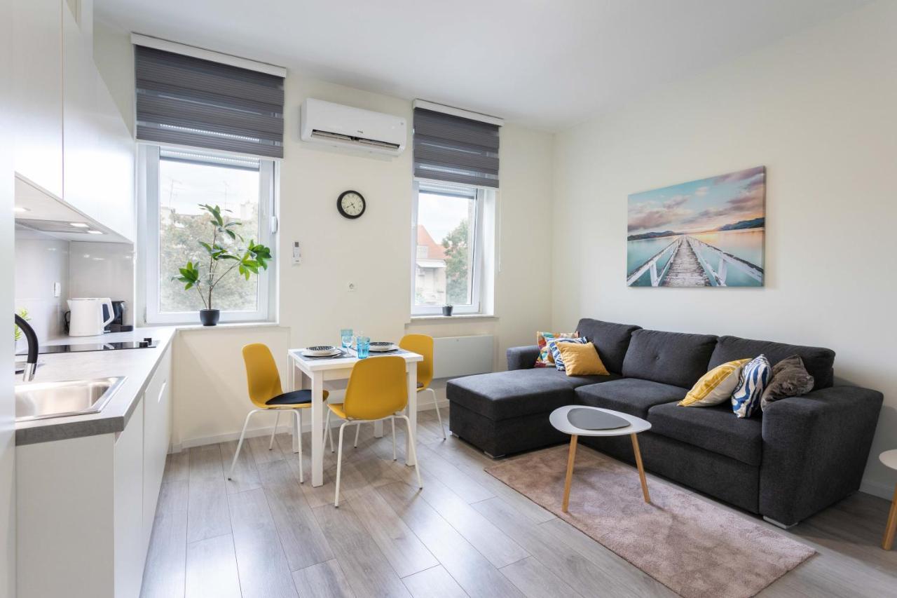 Bright And Modern Apartments In City Center Zagreb Exterior photo