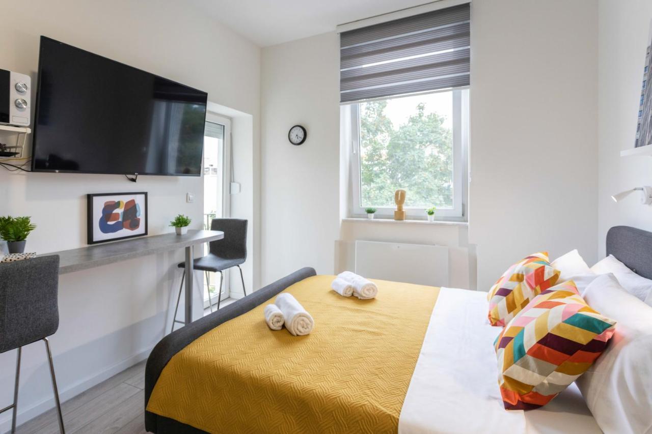 Bright And Modern Apartments In City Center Zagreb Exterior photo